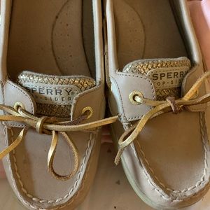 Women Sperry Shoes